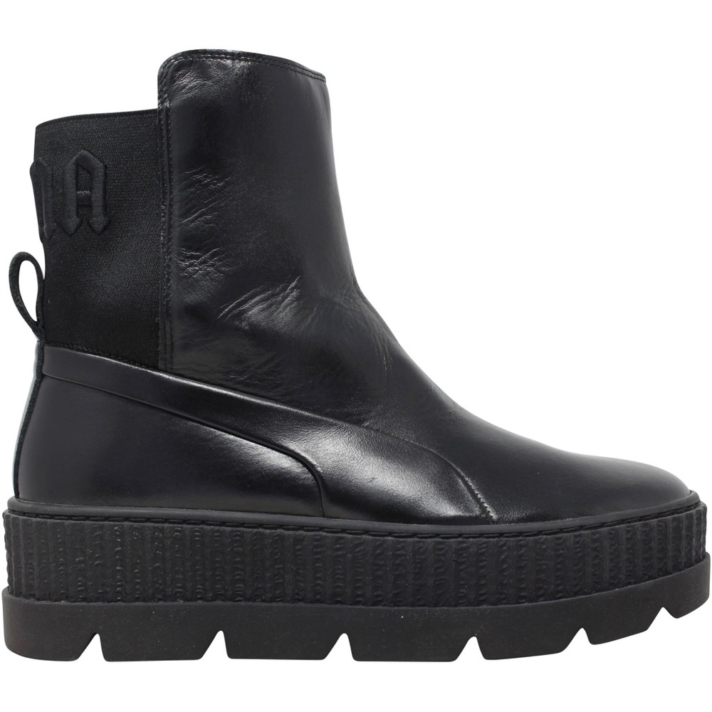 Fenty x Puma Chelsea sneaker boot (chunky boot) in black women’s 6